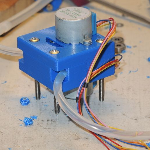 DSCN0669.jpg Low cost peristaltic pump
