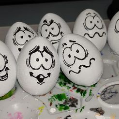 conjunto-huevos-2.jpeg group of 4 expressive eggs