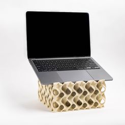 Pott a reat Free STL file Laptop Stand・3D print design to download