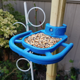 Capture d’écran 2018-04-16 à 15.34.08.png Free STL file Bird Feeder - Pole Mounted・3D printer design to download