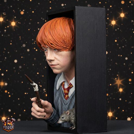03.jpg Harry Potter - Ron Weasley (Book Nook)