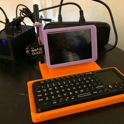 01_48058973_2147202788941928_9015728282401767424_n.jpg Free 3D file Raspberry Pi SDR Scanner Stand・3D print model to download