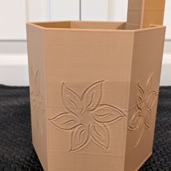 Hibiscus-planter.jpg Archivo 3D Maceta de autorriego para hibiscos・Diseño imprimible en 3D para descargar