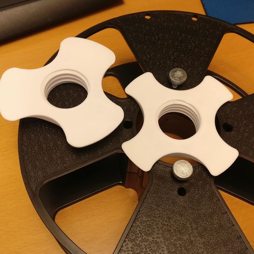 4-lobe NutCurved for Universal Auto-Rewind Spool Holder - 3D model önizlemesi