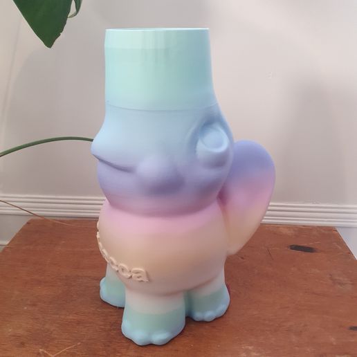 20251212_133223.jpg Portalápices elefante