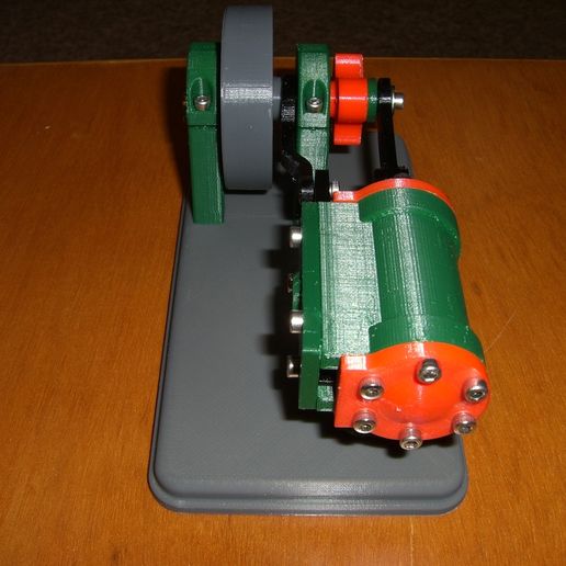 CIMG0868.JPG Sliding Valve Air Engine