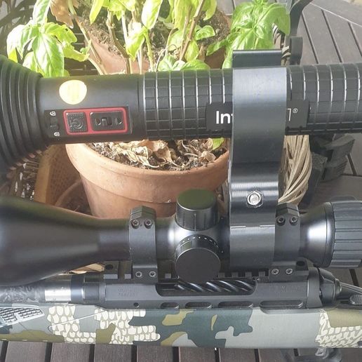 soporte para linterna caza