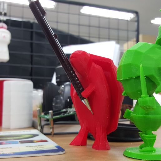 pencilHold_turtle_n_mini_knight.jpg Mini Knight