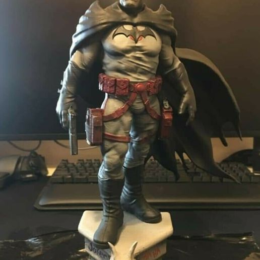 1.jpeg BATMAN - THOMAS WAYNER