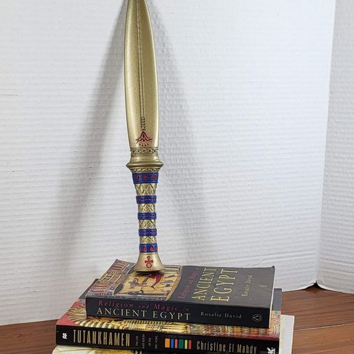 Tut-Dagger-1.jpg Daga ceremonial del Rey Tut