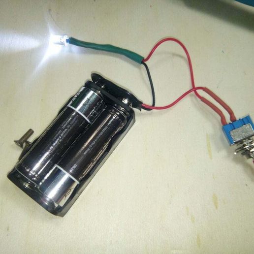 IMG_20170224_030921[1.jpg Petite lampe veilleuse