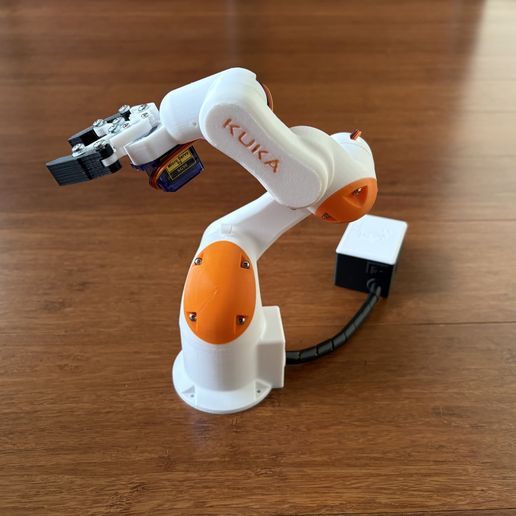 IMG_0013.jpg 4DOF Robotic Arm (Cobot KUKA based)