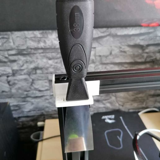 Ender 3/3Pro Spatula Holder (German/English Text available) - 3D model önizlemesi