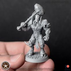 Dr-PALADIN-mace1.jpg 3D file Draenei Paladin with a Mace・3D print design to download