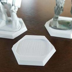 base.jpg Miniature Hex Base adapter for old metal minis