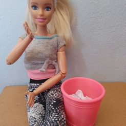 20220914_110636.jpg Barbie dustbin