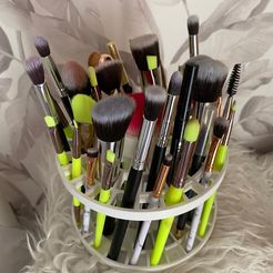 1.jpeg Make-up brush organizer