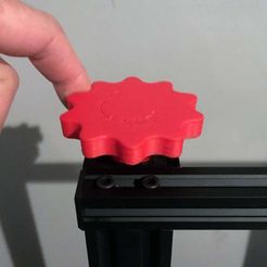 CR10_Z-axis-cover-plate-and-knob_by-Baschz-Leeft-bigger3.jpg Ender 3 Z-Axis Manual Adjustment Knob (also CR-10 (mini), Hictop, Tevo Tornado)