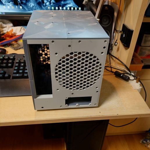 IMAG3502.jpg Netzwerkspeicher für 4x3,5" Schächte (NAS)