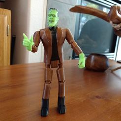0b65a0c9a4d2c0293ecf3201838561ec_display_large.jpg Free STL file Herman Munster Poseable・3D printer design to download