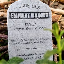 IMG_20210801_070124_2.jpg Emmett Brown grave, Back to the future, SLA, Resin, BTTF 3