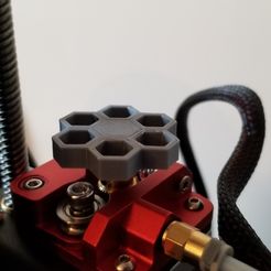 20190331_190335.jpg Fichier STL gratuit Bouton d'extrudeuse - Honeycomb Flat・Design pour imprimante 3D à télécharger