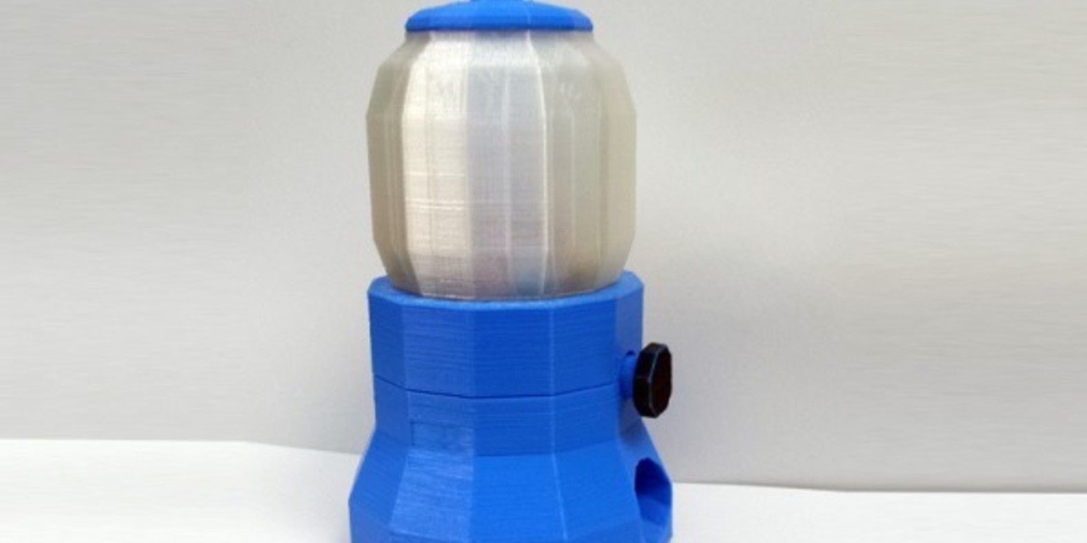 candy dispenser distributeur bonbons fichier STL cults tanya wiesner 3D printing imprimé en 3D 2