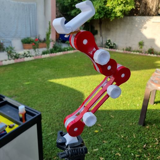 20230510_165629.jpg Soporte para teléfono totalmente articulado (no se necesitan accesorios)