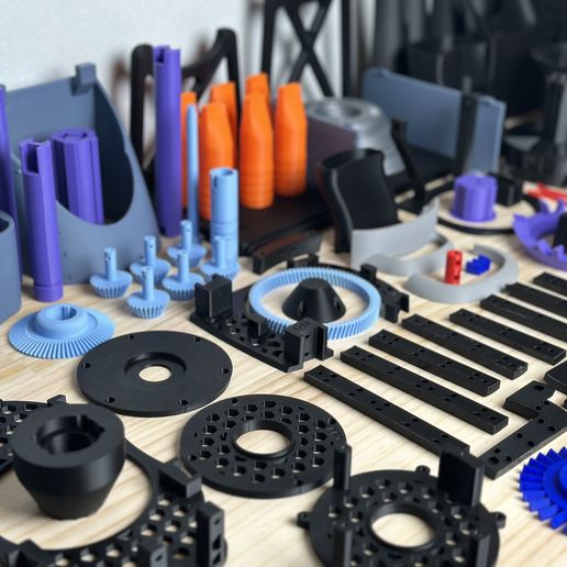 TurboProp-Parts.jpg Modelo eléctrico turbohélice con hélices de paso variable