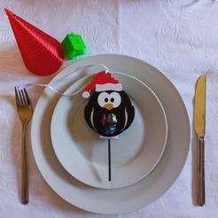 Penguin-lollipop.jpg STL file PENGUIN - 3 IN 1 -CHRISTMAS TREE /DINNER DECORATION/NAPKIN HOLDER・3D printable model to download