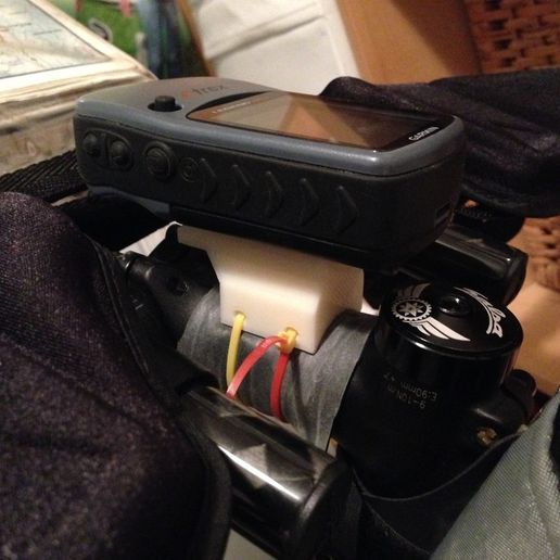 IMG_0376.JPG Garmin eTrex HCx Bicycle Stem Mount