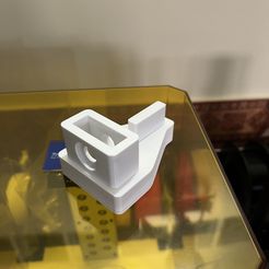 Fichier STL gratuit Adaptateur de bouteille de résine Anycubic Photon M3  ➕・Idée pour impression 3D à télécharger・Cults