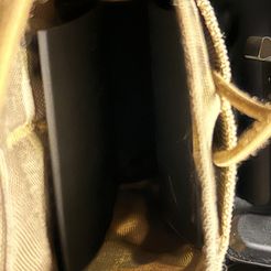 Insertion d'une pochette de style Kydex / doublure Système de rétention du magazine