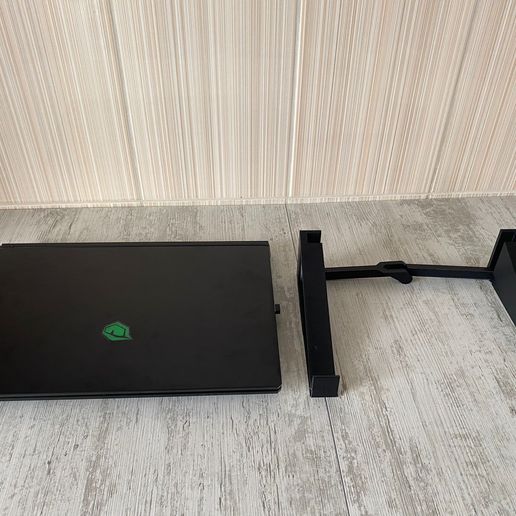 leptop.standı.foto6.jpg Portable and Foldable Laptop Stand