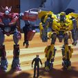 20230428_185718.jpg Transformers Das Spiel Swindle 17 cm