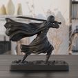 manwithsword.jpg Guerreiro Shadowblade - Homem com Espada Escultura Dinâmica