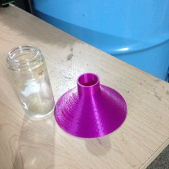 IMG_0140.JPG STL-Datei Spice funnel kostenlos・Modell für 3D-Druck zum herunterladen