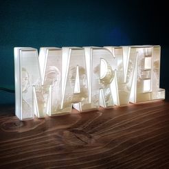 20210815_214434.jpg Free STL file Marvel Lithophane Box・Object to download and to 3D print
