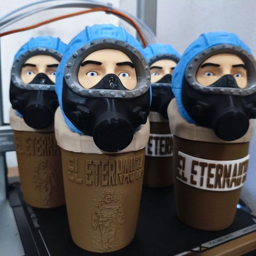 photo_2025-05-11_21-15-35.jpg Vaso del Eternauta