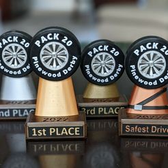 1a3322a7-9122-4926-b72f-ada931a051d1.jpg Free 3D file Pinewood Derby Trophies (Customizable Name)・3D printable model to download