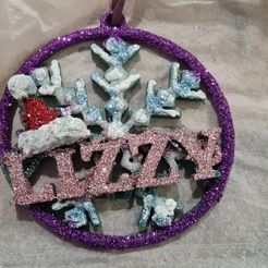 lizzy.jpg ornement de noel lizzy