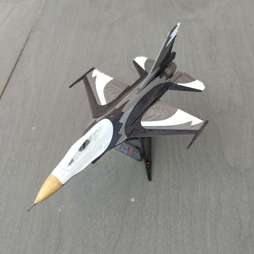 photo3.jpg F-16 Eagle