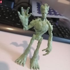 1.jpg Бесплатный 3D файл Машущий Грут・3D-печать объекта для загрузки