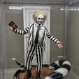 IMG_9458.jpeg Beetlejuice - socle de présentation à l'échelle 1/6