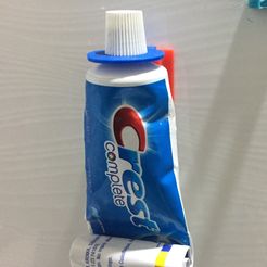 IMG_3430.jpg Fichier STL Porte-dentifrice universel・Plan pour imprimante 3D à télécharger