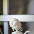 1c8d8efc-539f-4b9c-b5c7-467e2ea15be6.jpg Fantôme de femme