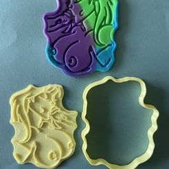 A9AB0D4E-8CA1-4E7F-8E83-C6E0BC683887.jpeg Archivo 3D Chúpame de lado el cortador de galletas・Diseño imprimible en 3D para descargar