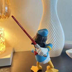 DARTH DONALD -Desktop Disney Empire-
