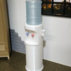 1639858703888.jpg Archivo STL Dispensador de agua Enfriador de agua a escala 1/10 para Diorama de garaje・Modelo de impresora 3D para descargar, querfeld