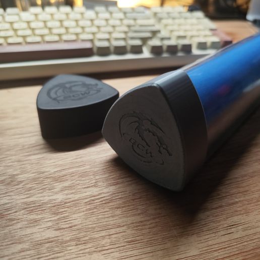 cap-in-use.jpeg recambio de la tapa del tubo de la alfombrilla de juegos bcw